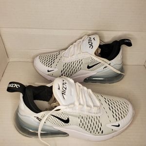 Nike womens Air max 270 us sz7